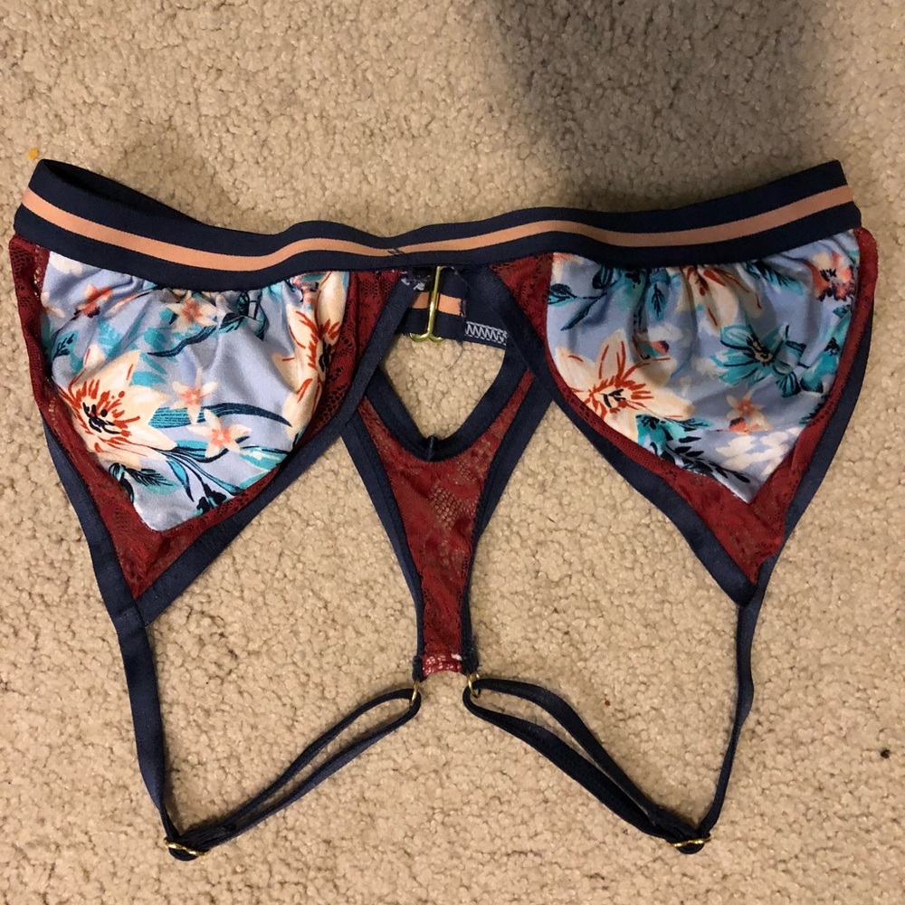 Medium Navy Blue Floral Bikini Bathing Suit Top
